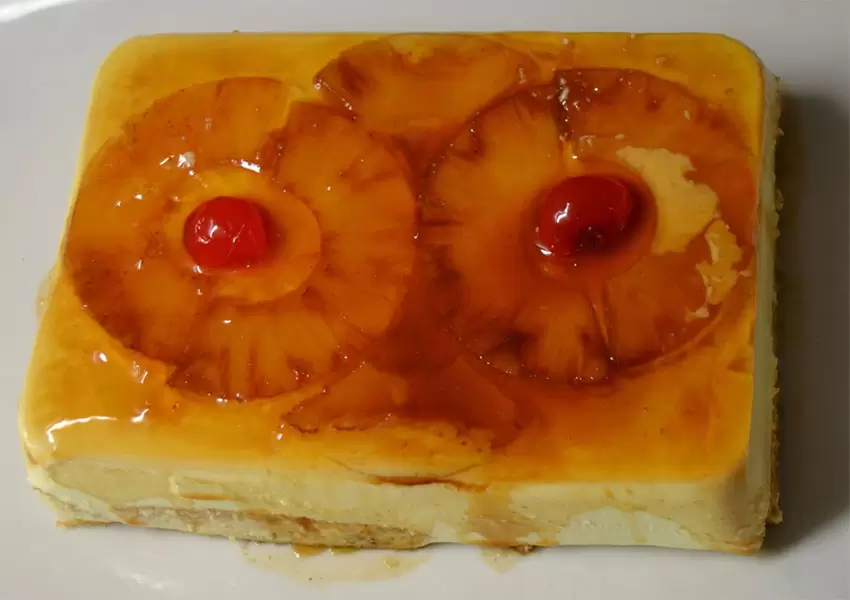 Tarta fría de piña