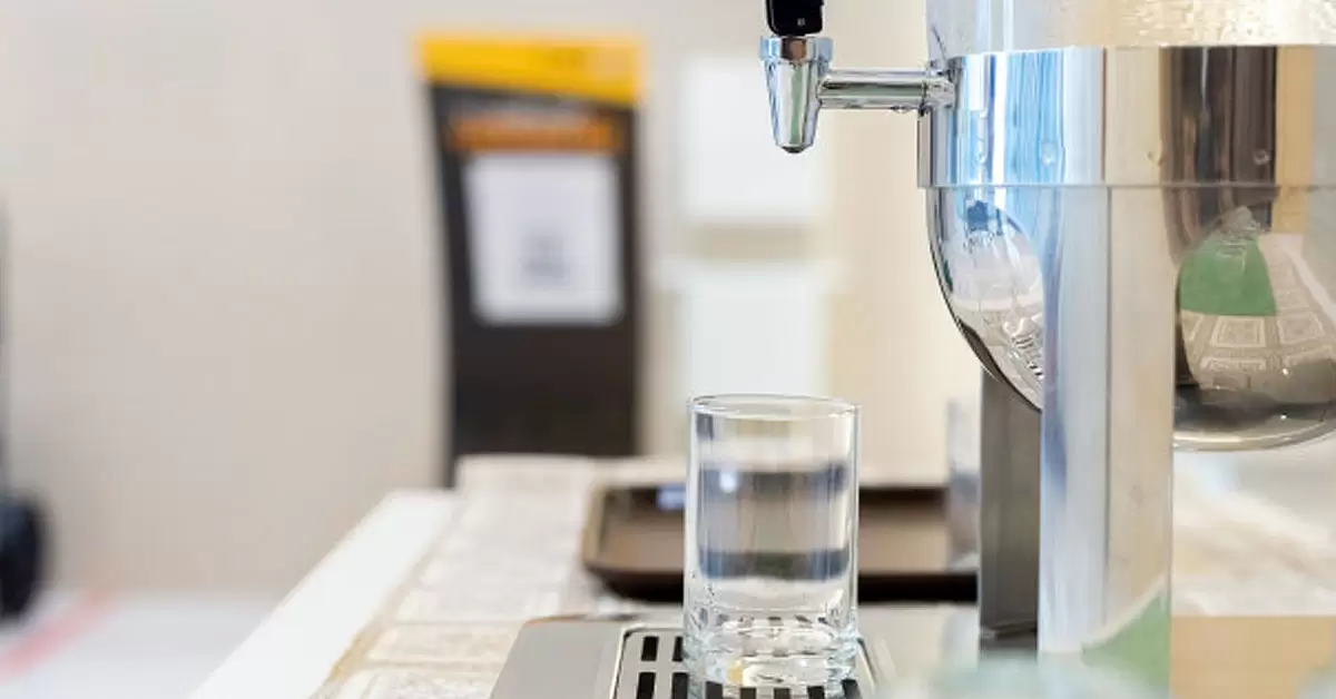 Métodos para limpiar un dispensador de agua