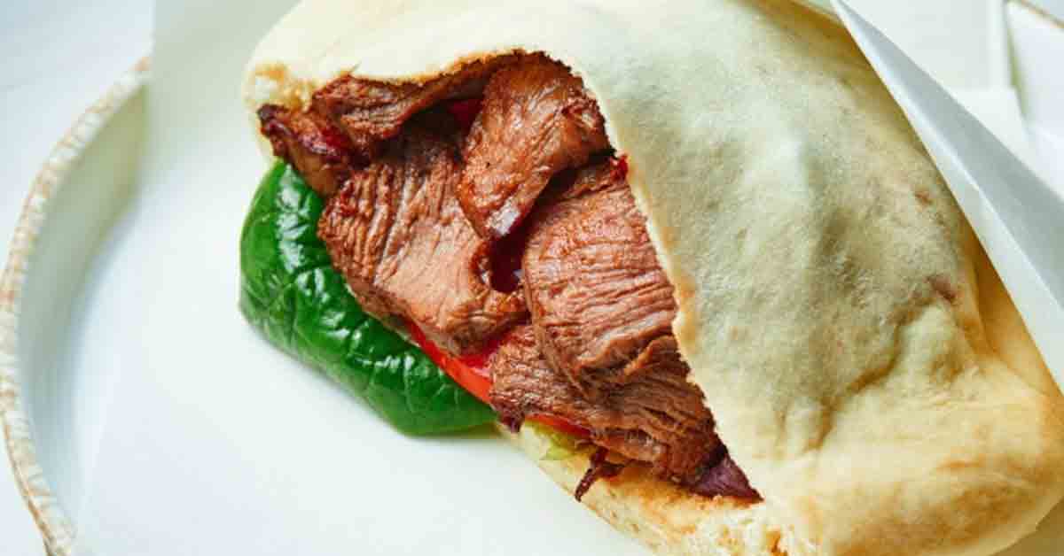 Origen del kebab y sus variaciones gastronómicas