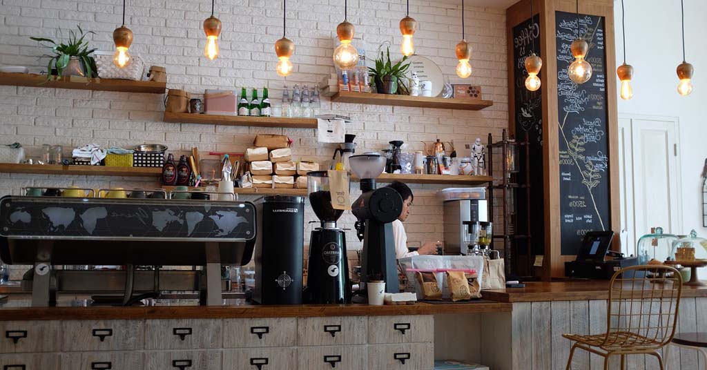 ☕️ ¿Cuál es la maquinaria necesaria para abrir una cafetería?